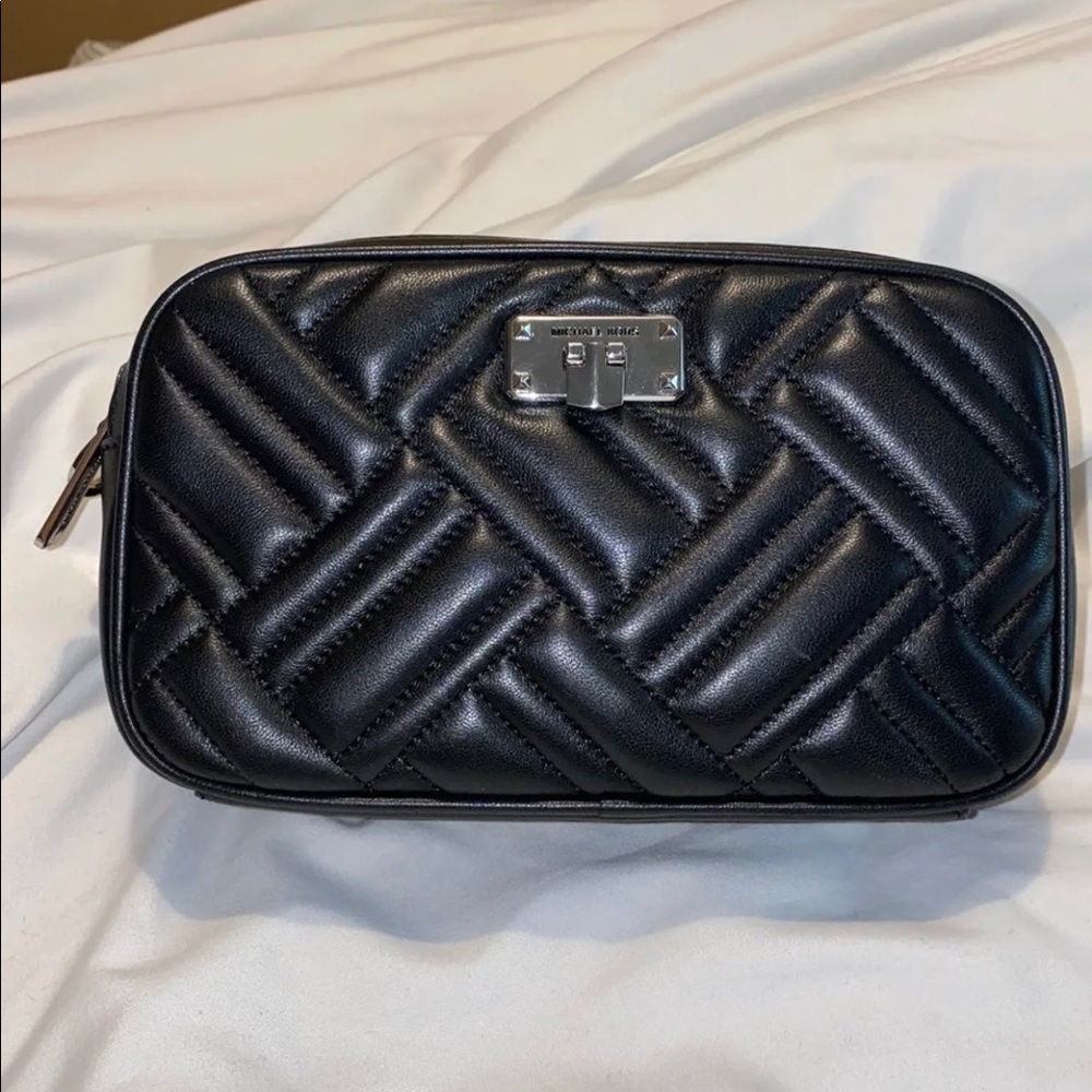 Michel Kors crossbody